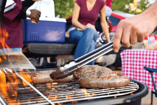 Useful Guide To Cleaning & Maintaining your BBQ